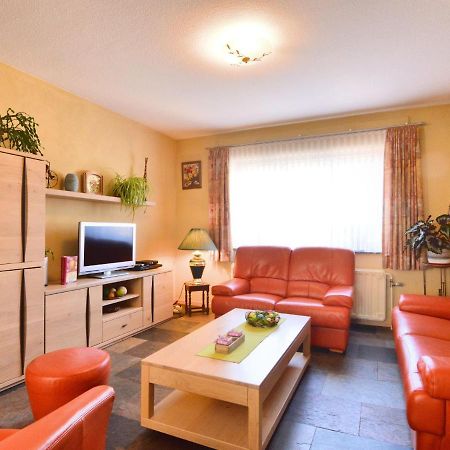 בוטגנבאך Traditional Holiday Home In B Tgenbach With Sauna מראה חיצוני תמונה